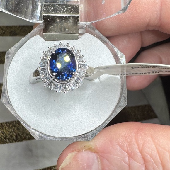 Sterling Silver Oval Created Sapphire Halo Ring Classic Elegant Style Size 7.5 - Picture 1 of 16
